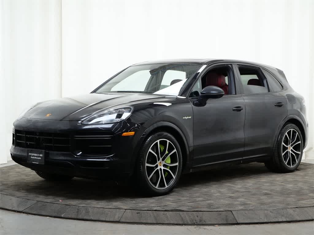 Thumbnail: 2021 Porsche Cayenne - 1