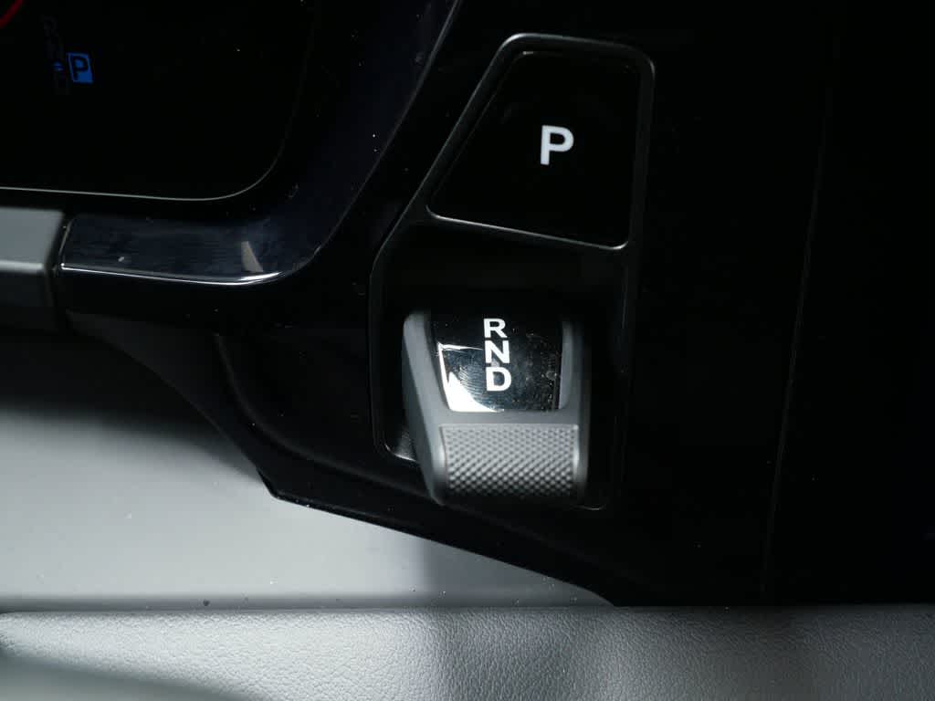 Thumbnail: 2024 Porsche Macan - 29