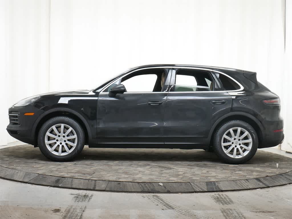 Thumbnail: 2023 Porsche Cayenne - 2