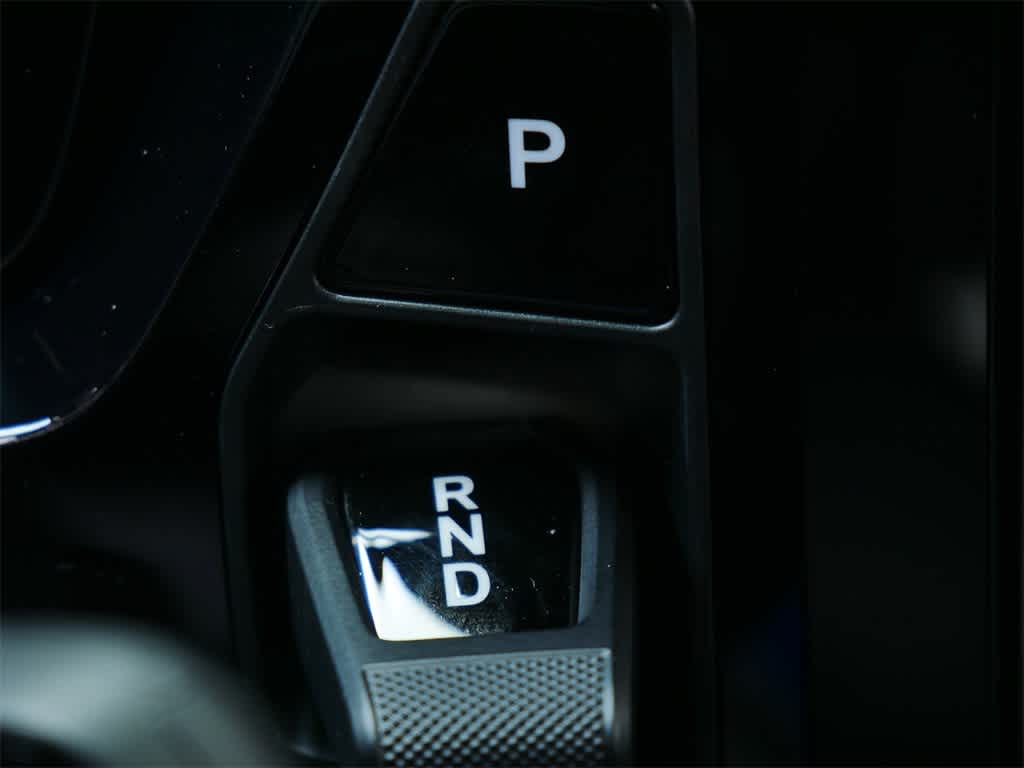 Thumbnail: 2025 Porsche Macan - 31