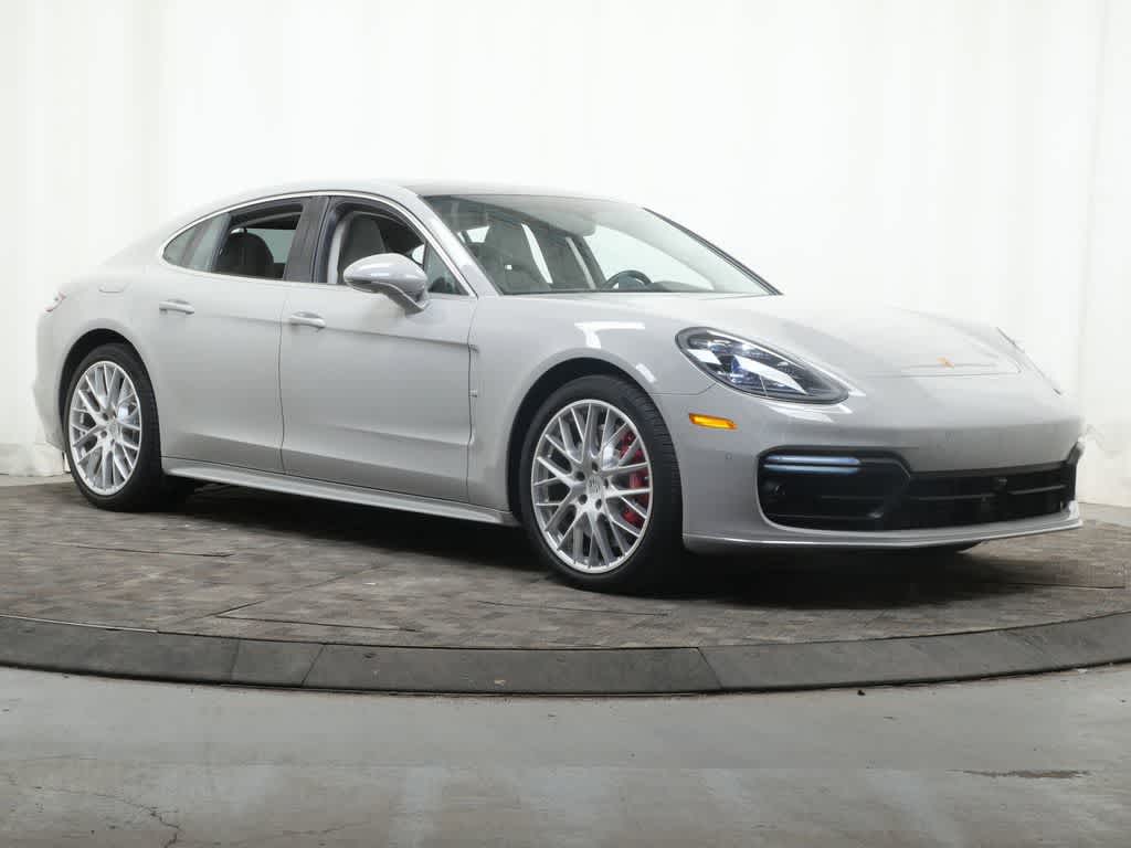 Thumbnail: 2017 Porsche Panamera - 9
