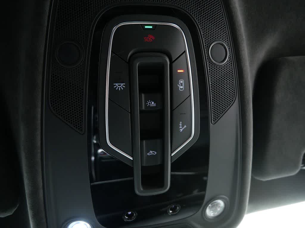 Thumbnail: 2021 Audi RS Q8 - 24