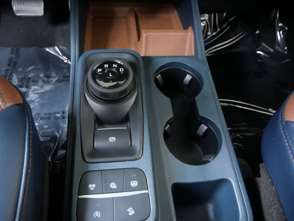 Thumbnail: 2022 Ford Maverick - 22