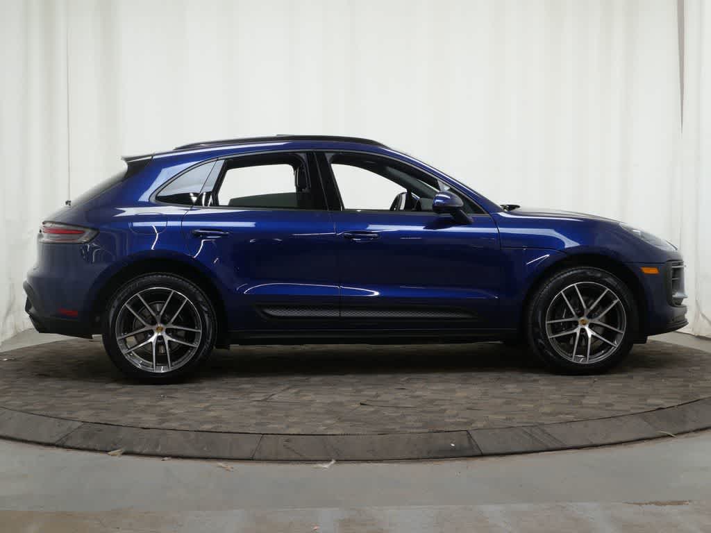 Thumbnail: 2025 Porsche Macan - 8