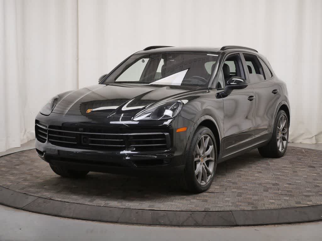 Thumbnail: 2023 Porsche Cayenne - 1