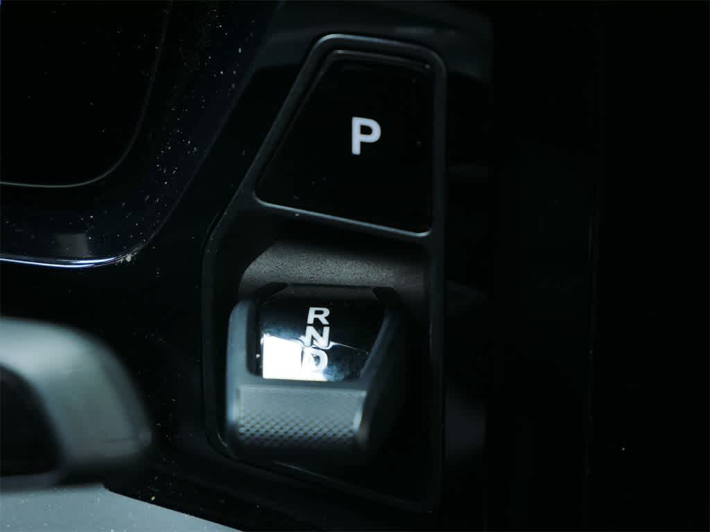 Thumbnail: 2025 Porsche Macan - 26