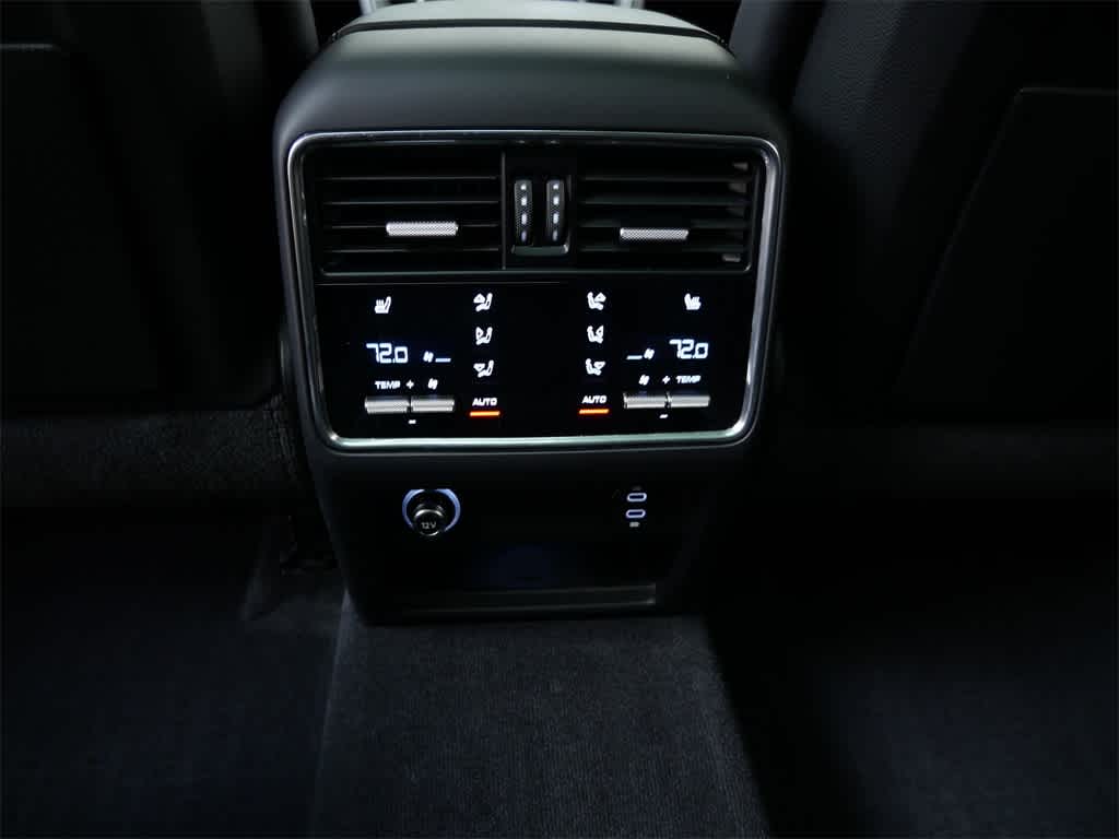 Thumbnail: 2023 Porsche Cayenne - 15