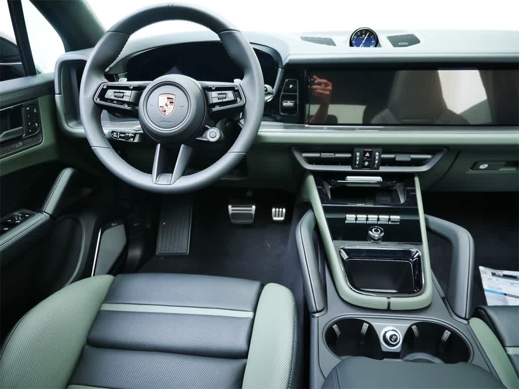 Thumbnail: 2025 Porsche Cayenne - 18