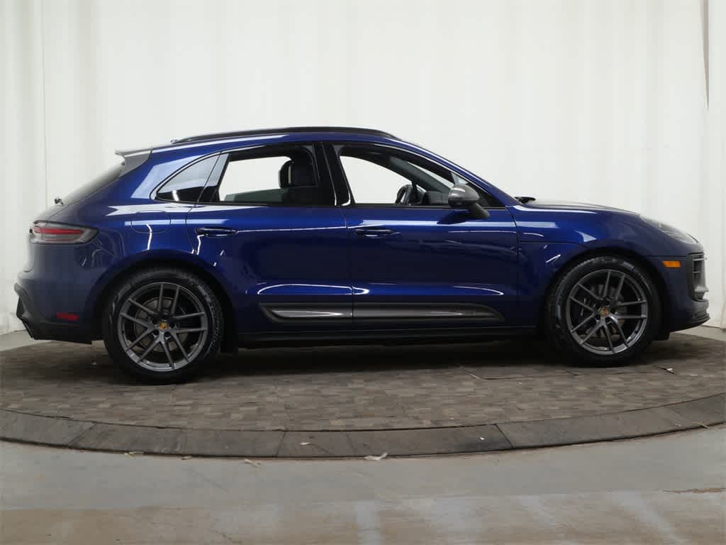 Thumbnail: 2025 Porsche Macan - 8