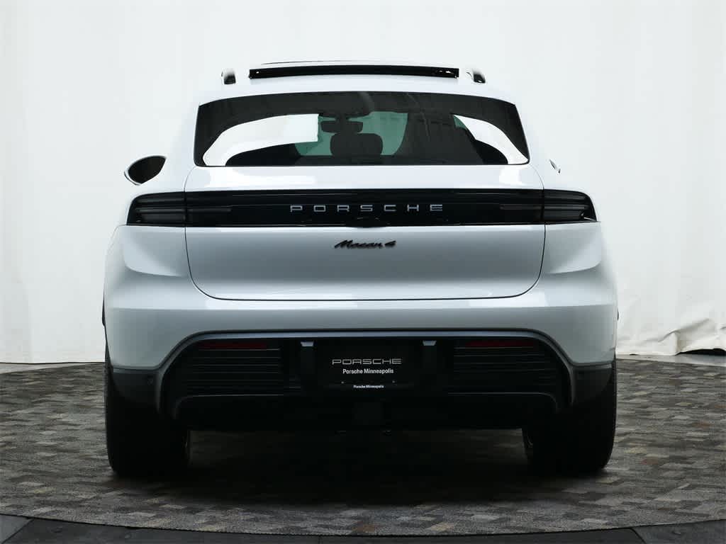 Thumbnail: 2025 Porsche Macan - 6