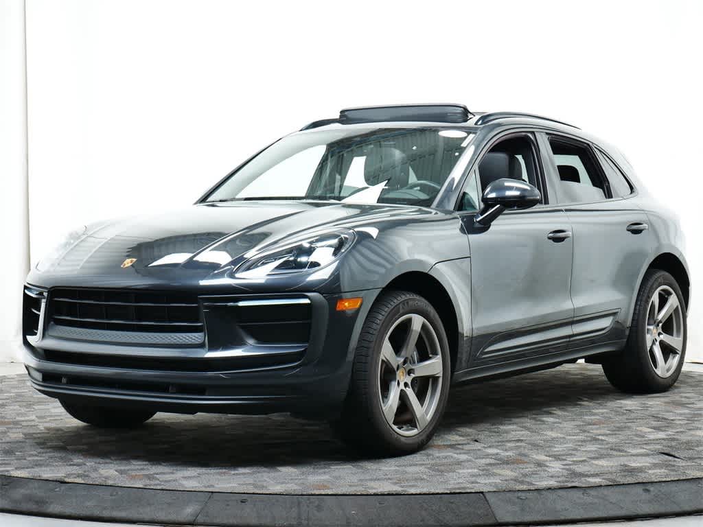 2022 Porsche Macan Base -
                  Minneapolis, MN