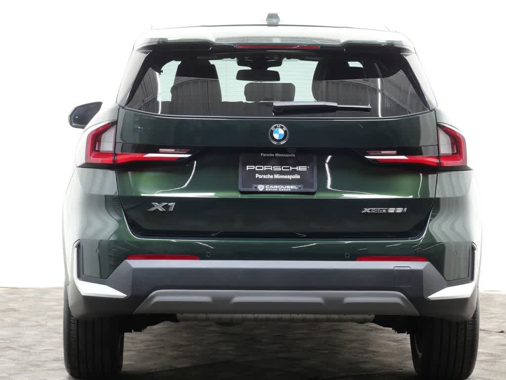 Thumbnail: 2023 BMW X1 - 6