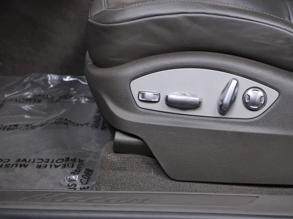 Thumbnail: 2018 Porsche Macan - 12