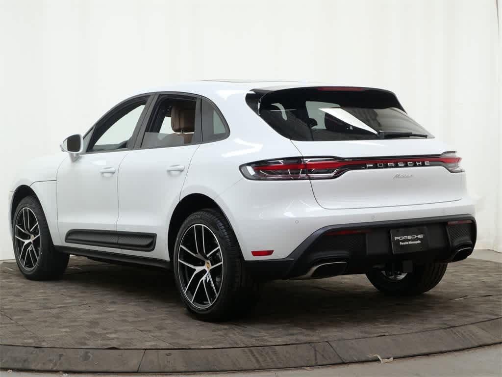 Thumbnail: 2026 Porsche Macan - 3
