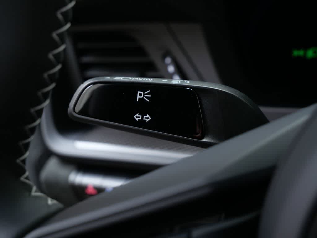 Thumbnail: 2026 Porsche 911 - 18