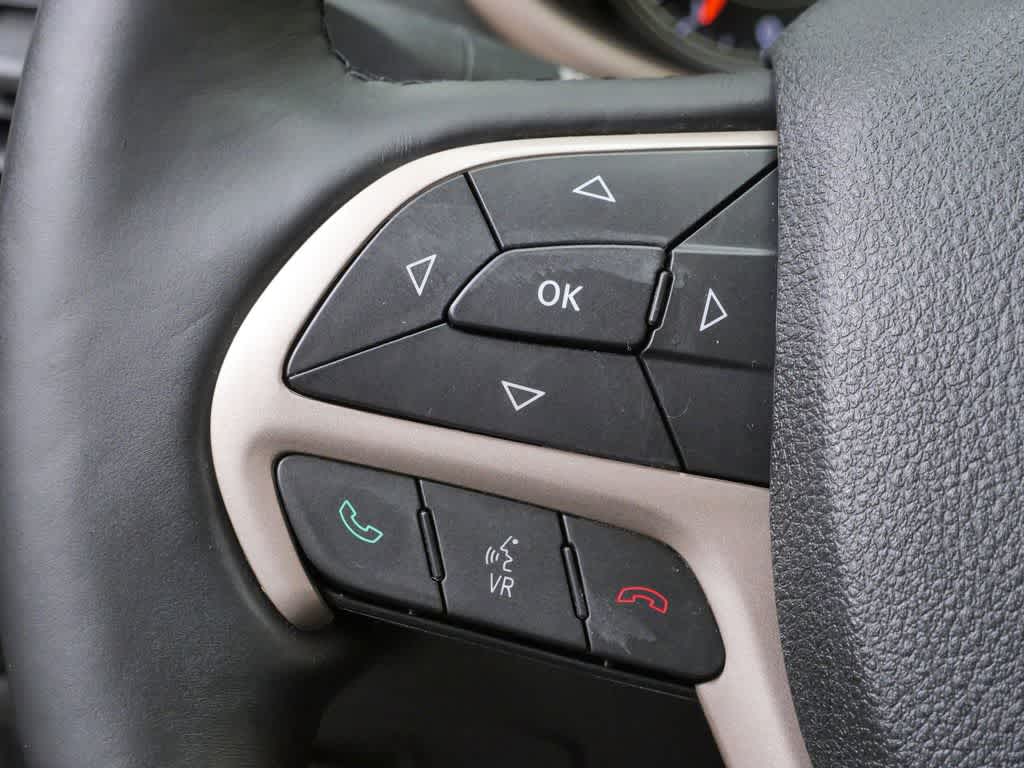Thumbnail: 2017 Jeep Cherokee - 18