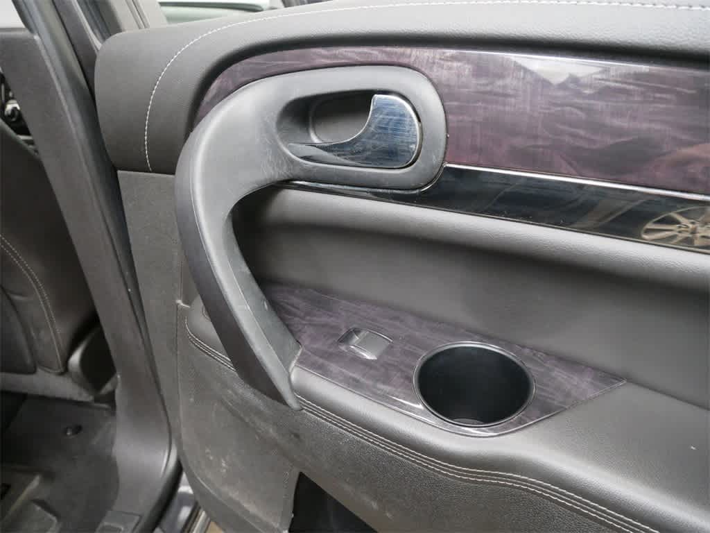 2017 Buick Enclave Leather Group 27