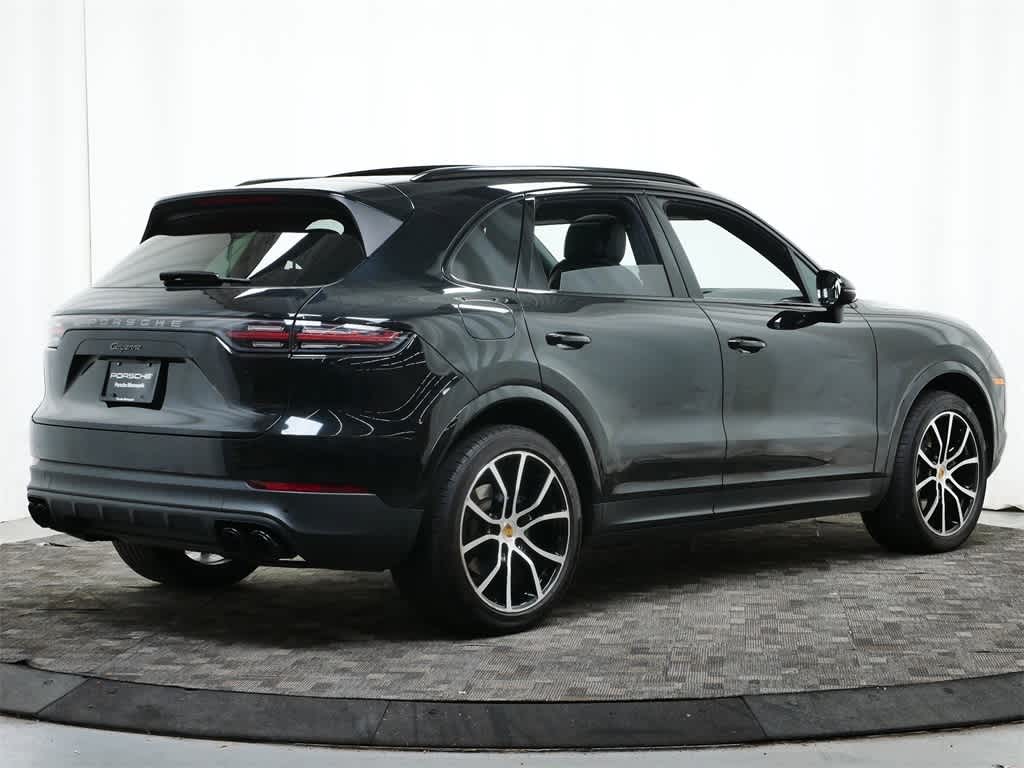 Thumbnail: 2023 Porsche Cayenne - 7