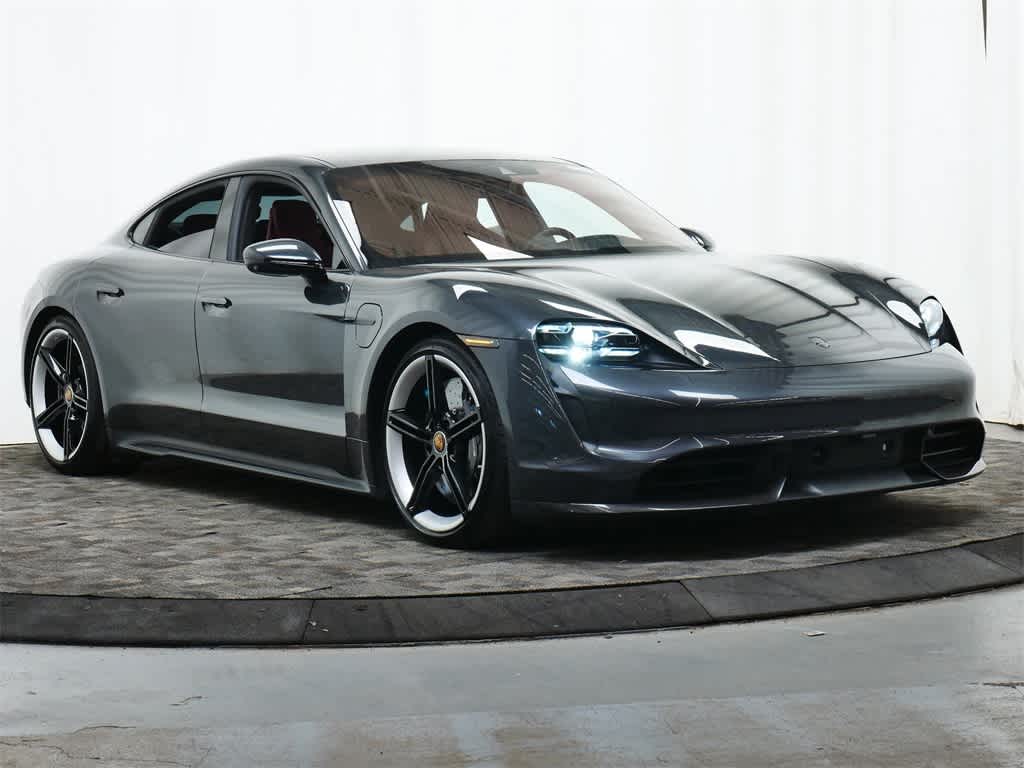 Thumbnail: 2021 Porsche Taycan - 9