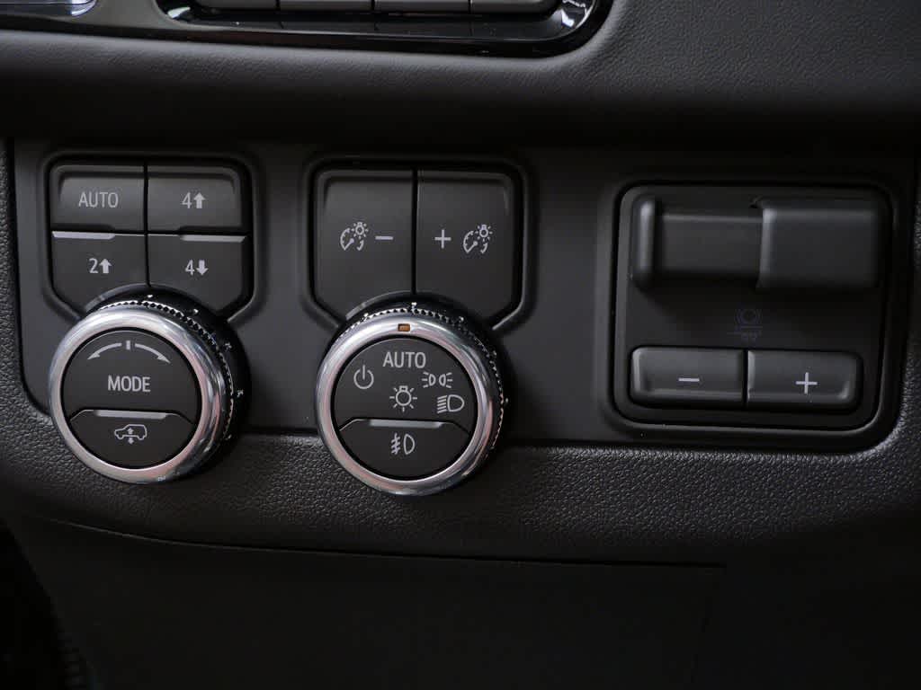 Thumbnail: 2026 GMC Yukon - 20