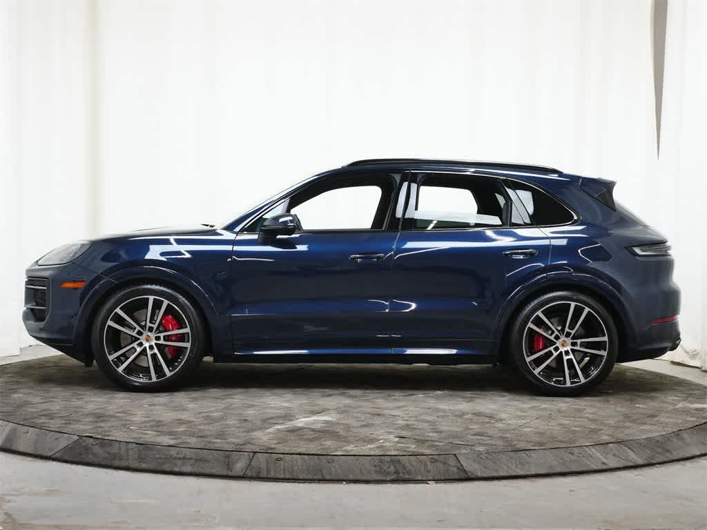 Thumbnail: 2026 Porsche Cayenne - 2