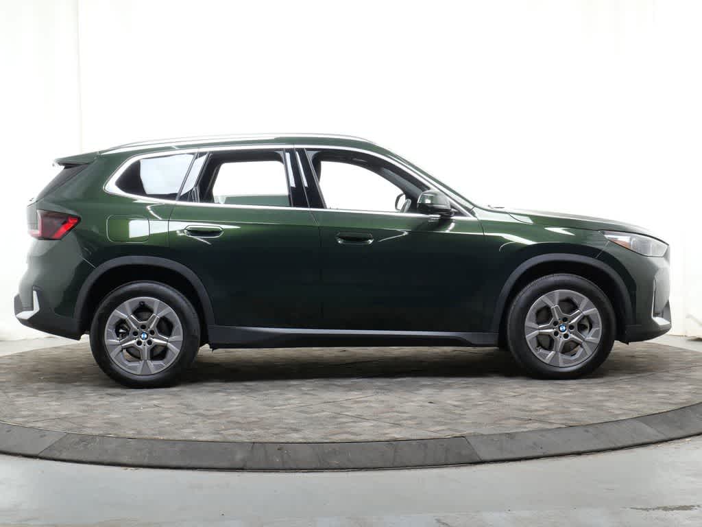 Thumbnail: 2023 BMW X1 - 8