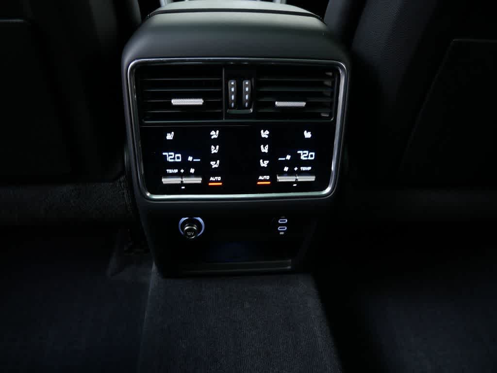 Thumbnail: 2023 Porsche Cayenne - 15