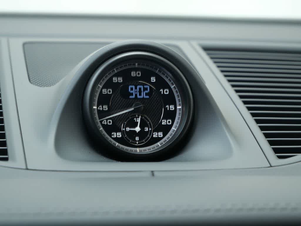 Thumbnail: 2026 Porsche Macan - 26