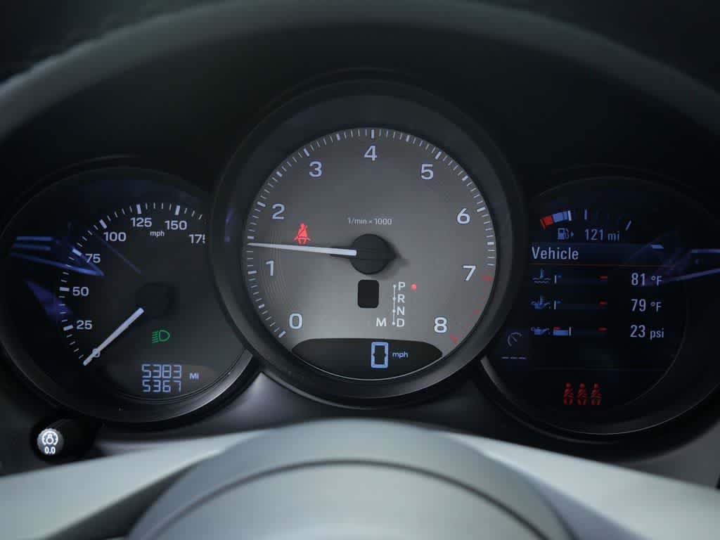 Thumbnail: 2023 Porsche Macan - 23