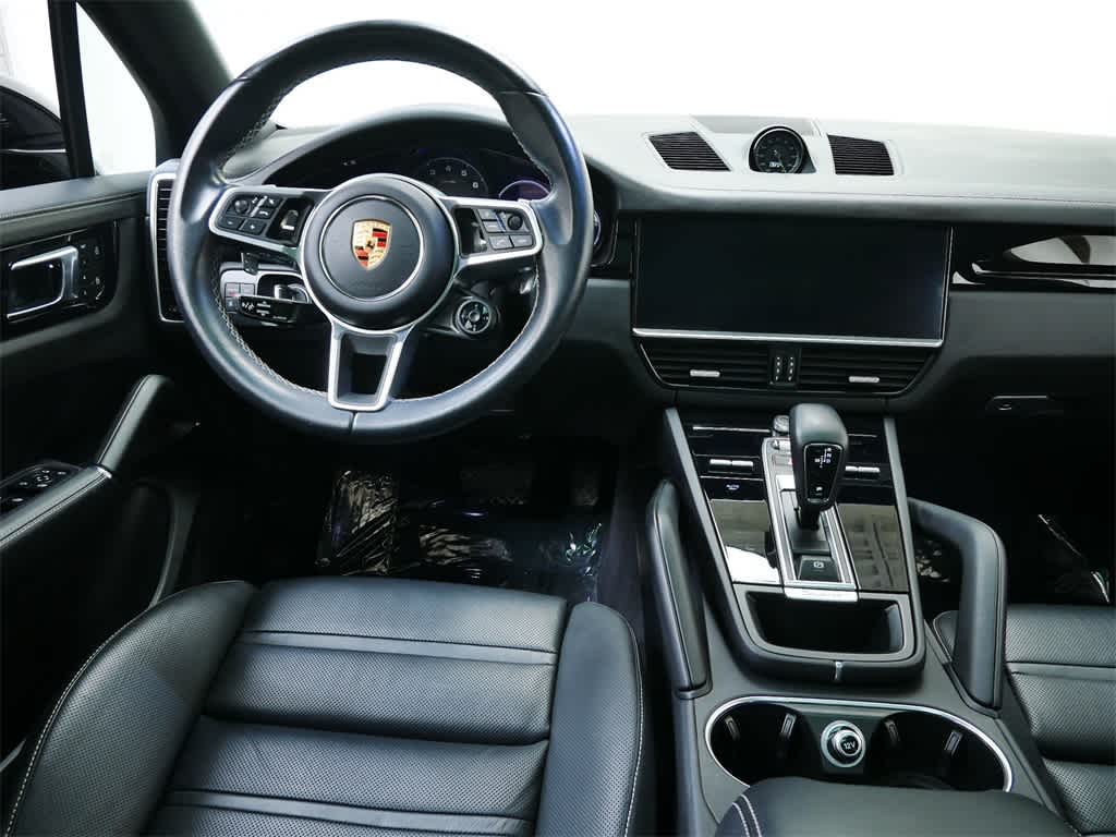 Thumbnail: 2023 Porsche Cayenne - 16