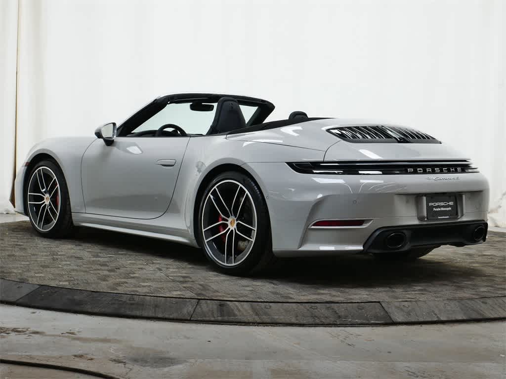 Thumbnail: 2026 Porsche 911 - 3