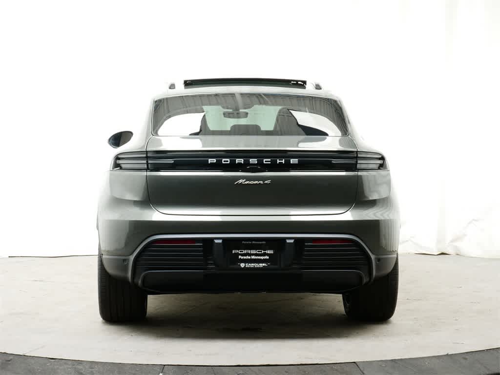 Thumbnail: 2024 Porsche Macan - 6