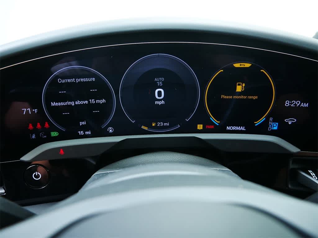 Thumbnail: 2025 Porsche Taycan - 27