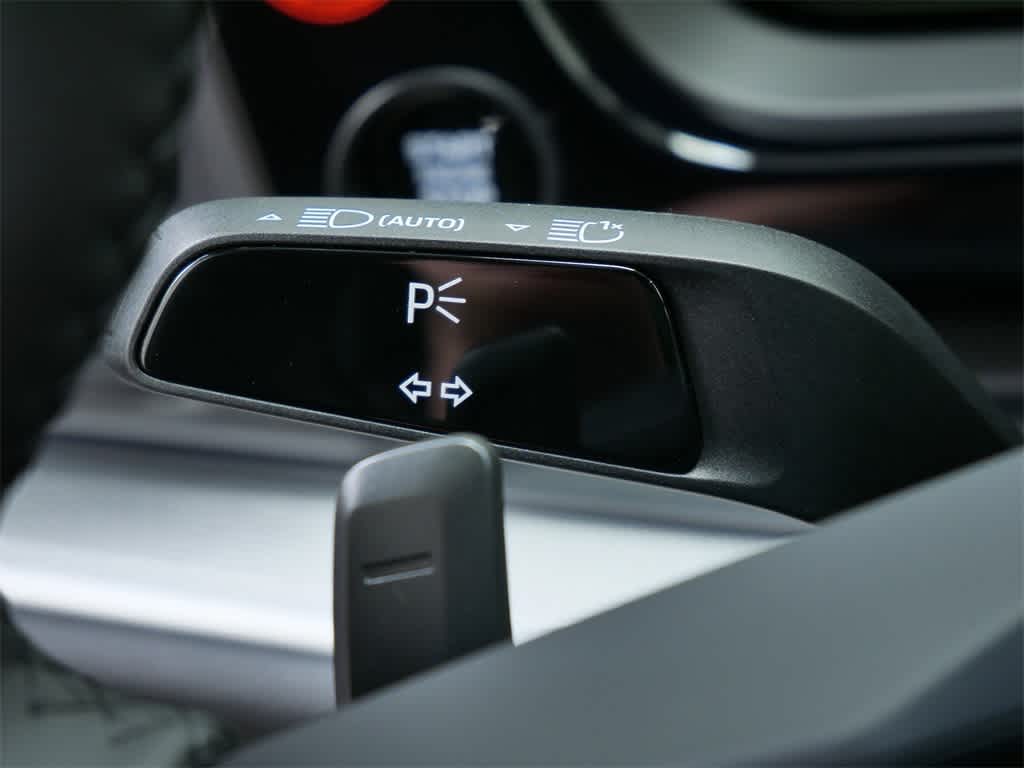 Thumbnail: 2026 Porsche Cayenne - 25