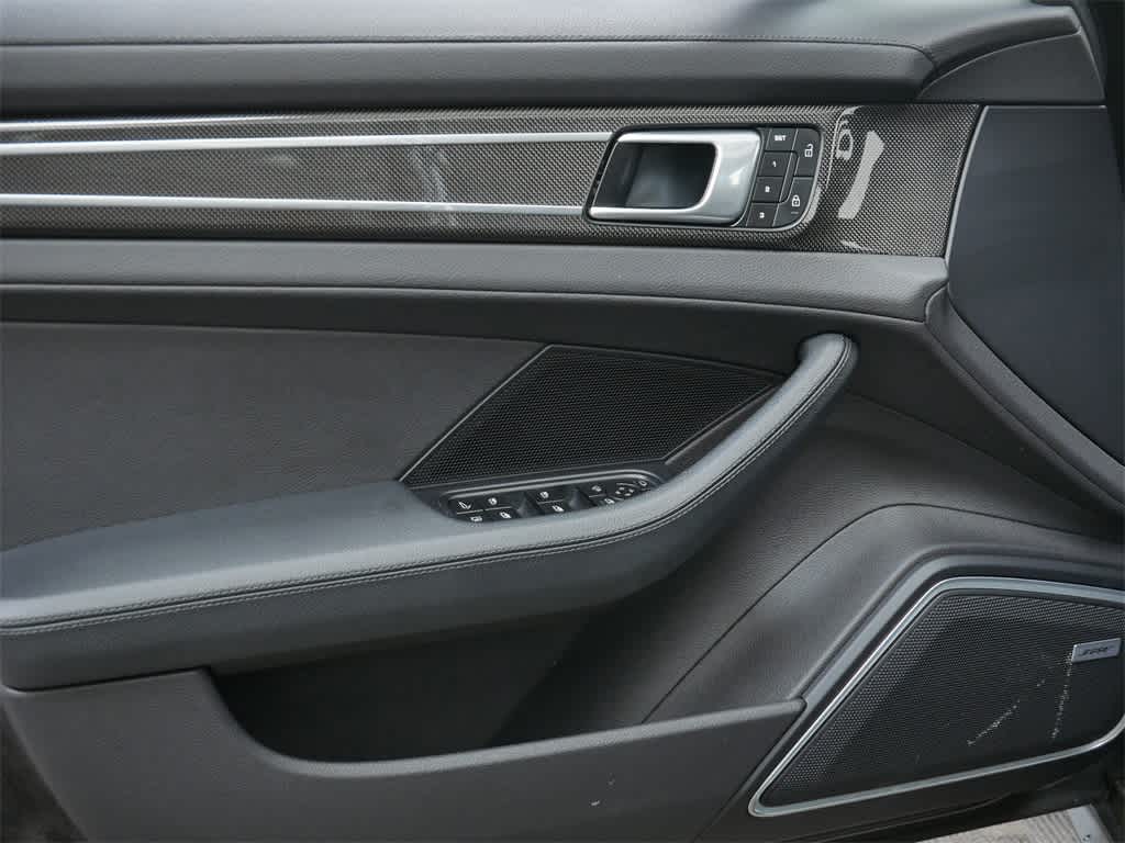 Thumbnail: 2023 Porsche Cayenne - 11