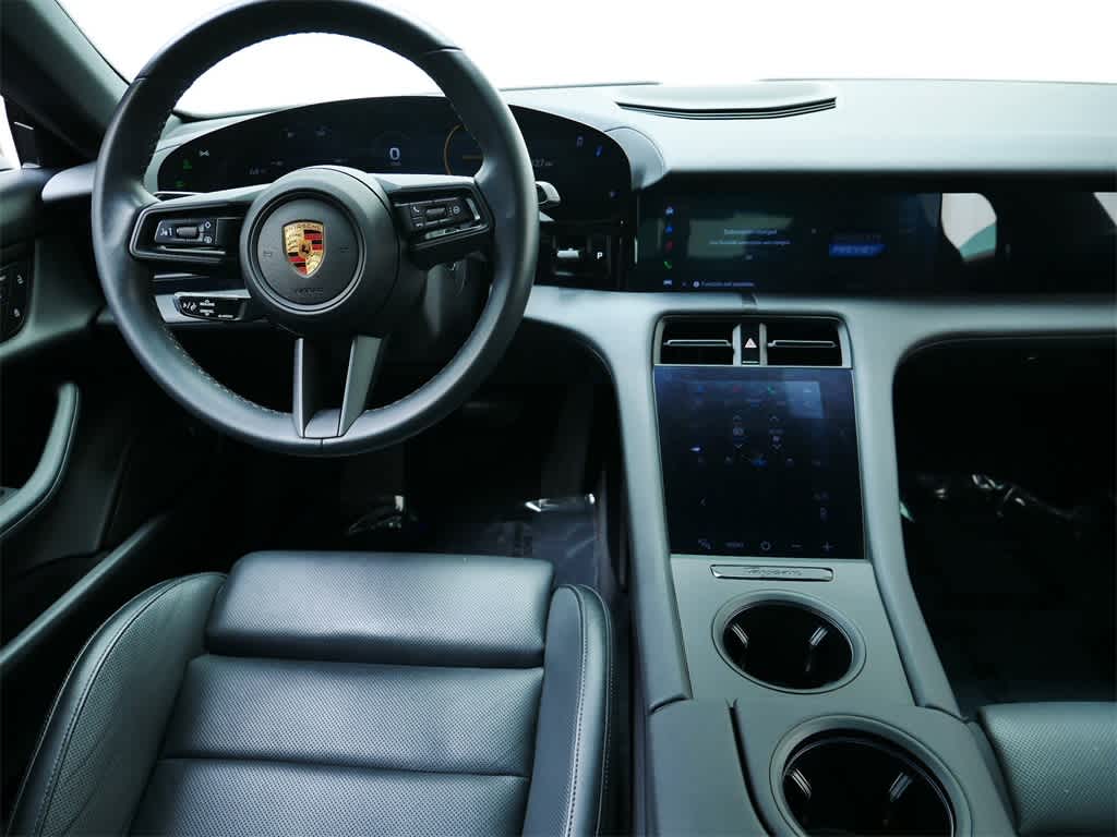 Thumbnail: 2022 Porsche Taycan - 15