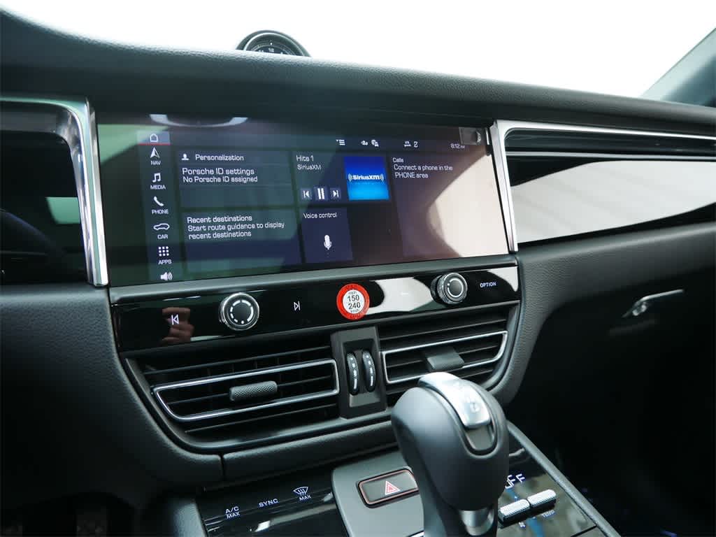 Thumbnail: 2026 Porsche Macan - 26