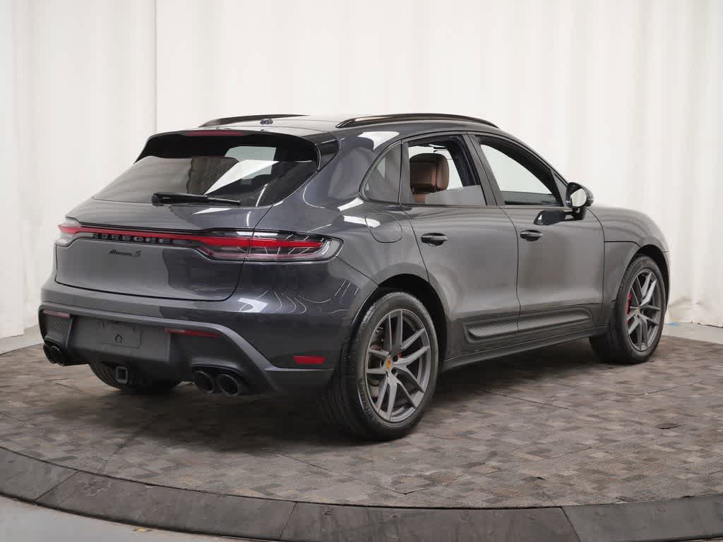 Thumbnail: 2023 Porsche Macan - 7