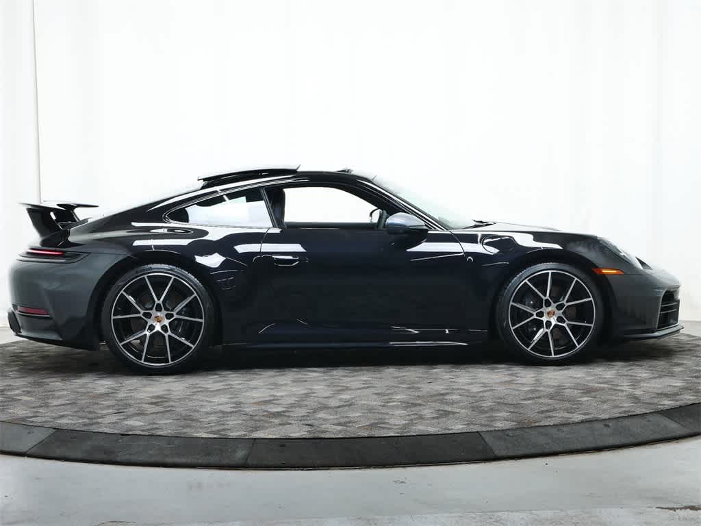 Thumbnail: 2025 Porsche 911 - 8