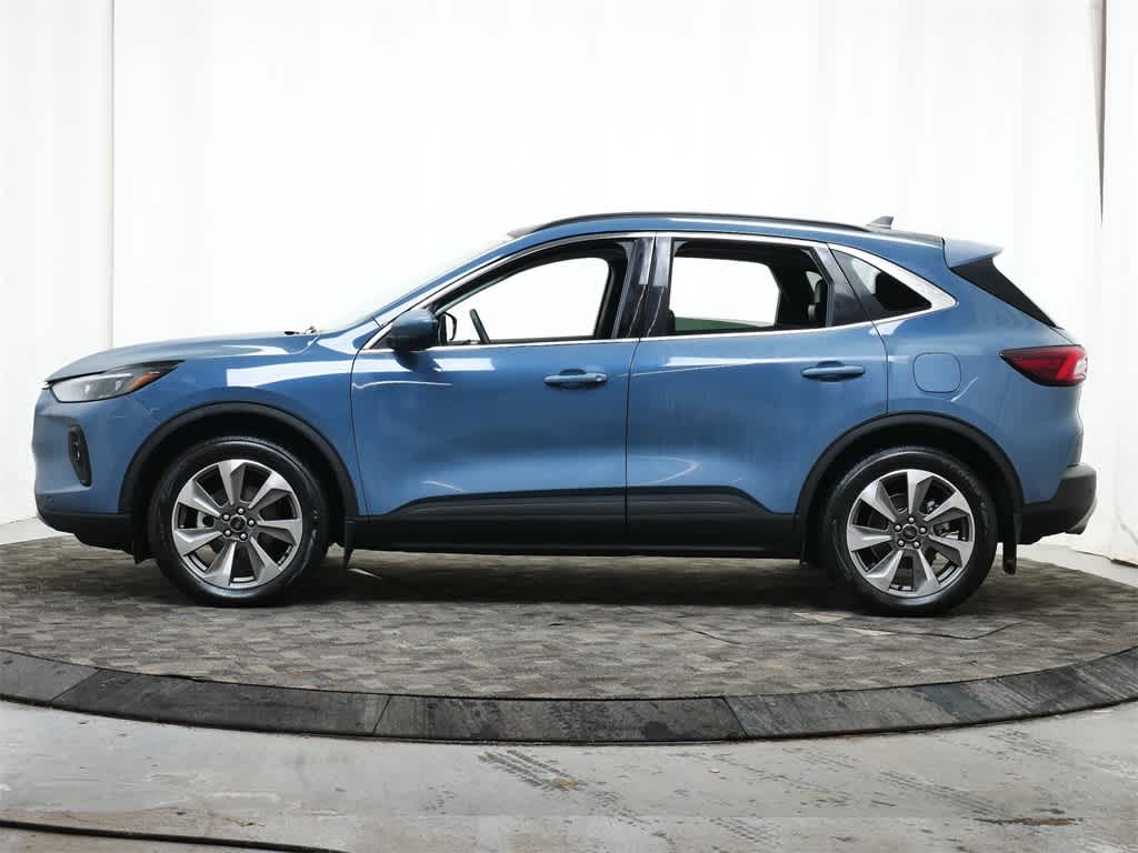 Thumbnail: 2025 Ford Escape - 2