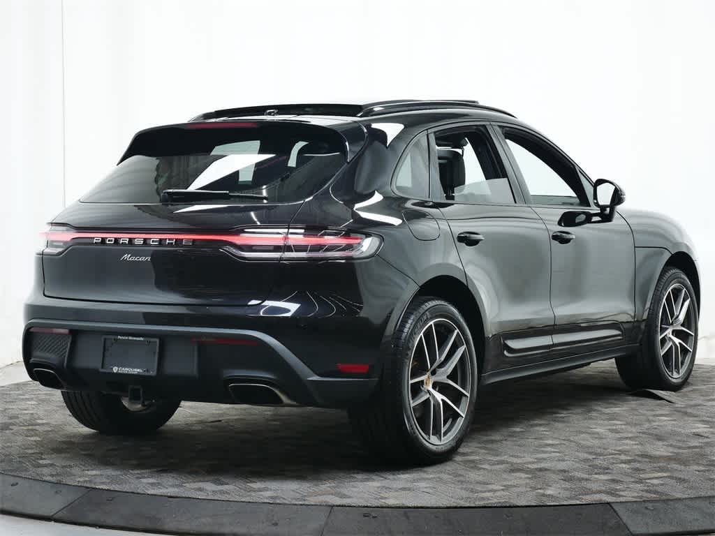 Thumbnail: 2024 Porsche Macan - 6