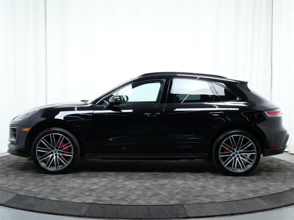 Thumbnail: 2024 Porsche Macan - 2