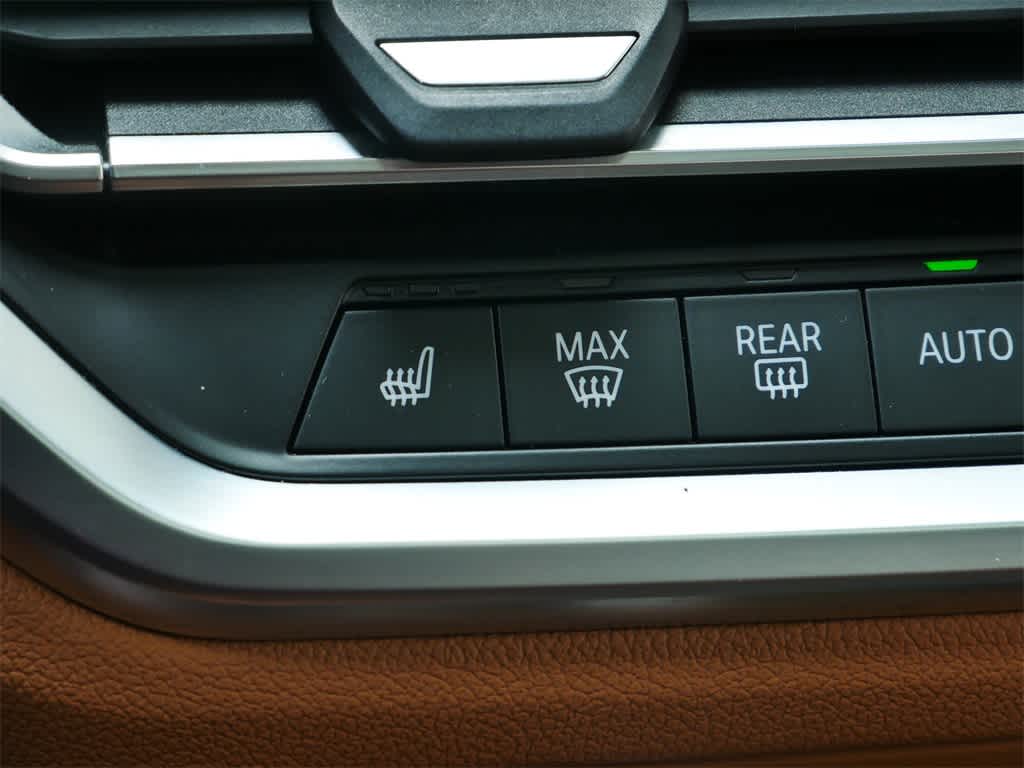 Thumbnail: 2021 BMW 3 Series - 25