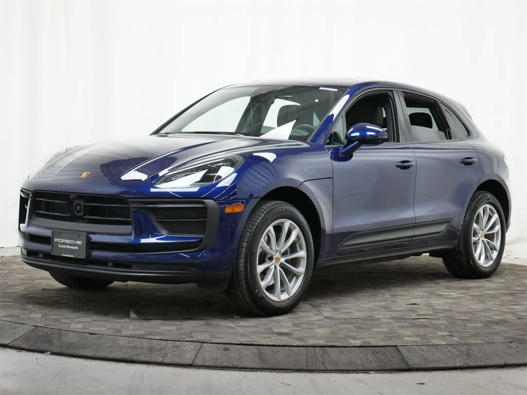 Thumbnail: 2025 Porsche Macan - 1