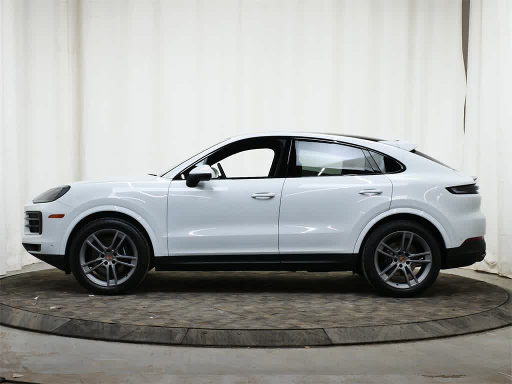 Thumbnail: 2026 Porsche Macan - 2