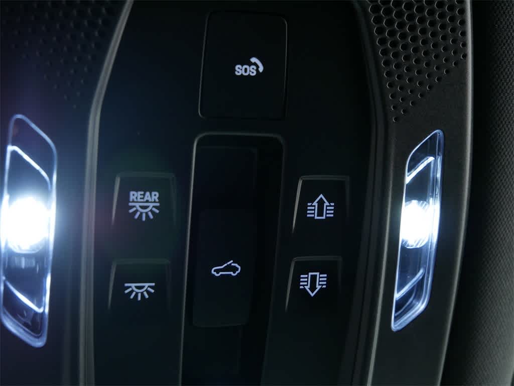 Thumbnail: 2025 Porsche Cayenne - 25