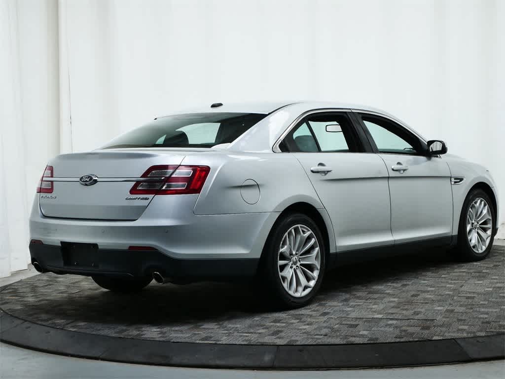Thumbnail: 2013 Ford Taurus - 8