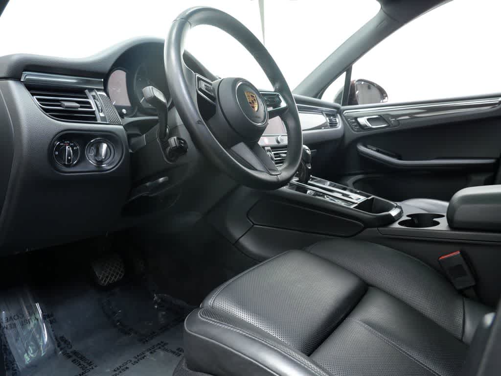 Thumbnail: 2022 Porsche Macan - 4