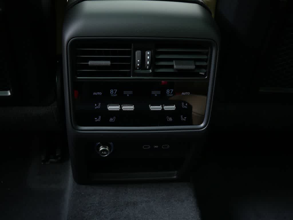 Thumbnail: 2026 Porsche Cayenne - 15