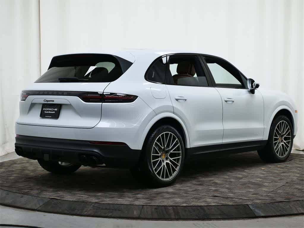 Thumbnail: 2023 Porsche Cayenne - 7
